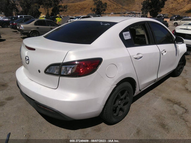 2011 MAZDA MAZDA3 I SPORT VIN: JM1BL1UGXB1362671