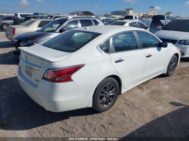 1N4AL3AP0FC455744 Nissan Altima 2.5 S