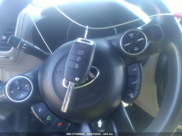 KNDJN2A27G7334805 KIA Soul Base