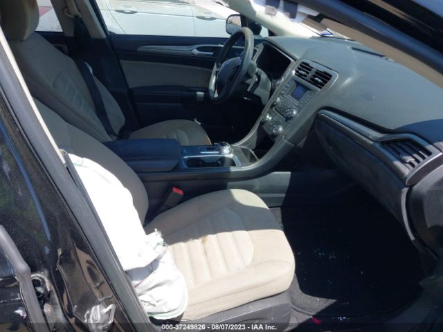 3FA6P0G74HR214841 Ford FUSION S