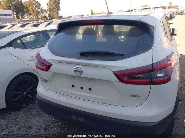 JN1BJ1AW9MW449116 Nissan Rogue Sport S