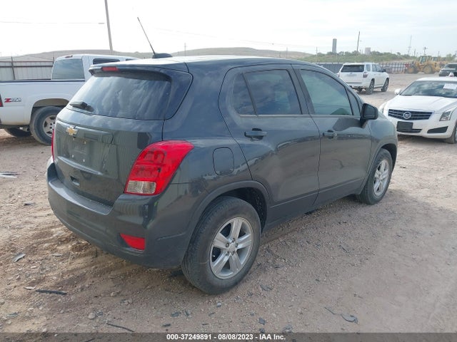Chevrolet TRAX LS 2019 3GNCJKSB7KL262115 Image 4