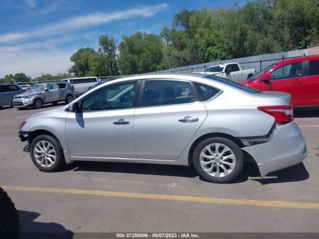 3N1AB7AP0JL661537 Nissan SENTRA SV
