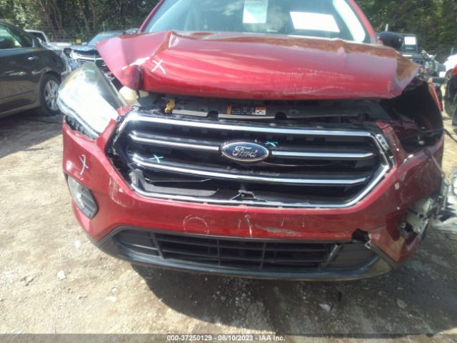 1FMCU0GD5HUB27899 Ford ESCAPE SE