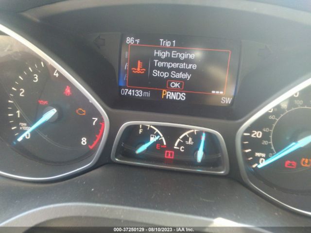 1FMCU0GD5HUB27899 Ford ESCAPE SE