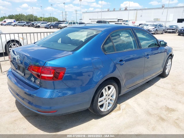 3VW2B7AJ8JM209632 Volkswagen Jetta 1.4t S