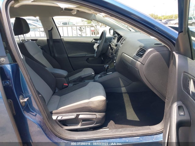 3VW2B7AJ8JM209632 Volkswagen Jetta 1.4t S
