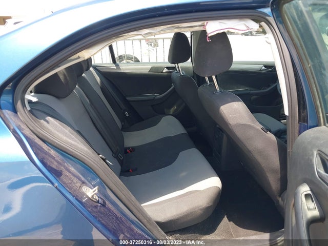 3VW2B7AJ8JM209632 Volkswagen Jetta 1.4t S
