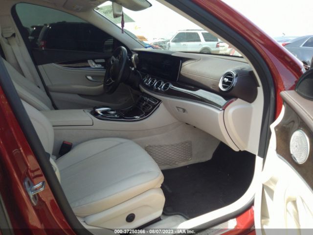 WDDZF4JB5KA513163 Mercedes-Benz E-class E 300
