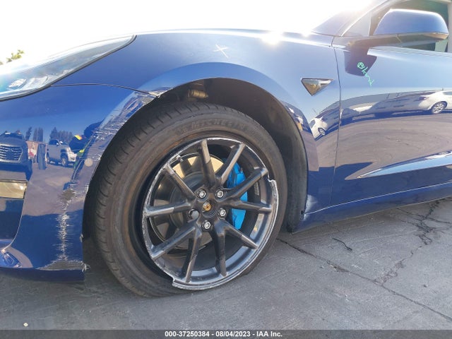 2019 Tesla 3, VIN: 5YJ3E1EB1KF442126