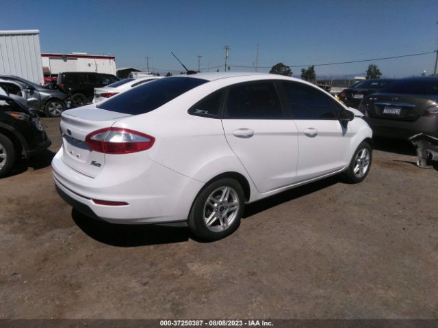 3FADP4BJ3HM119010 Ford FIESTA SE