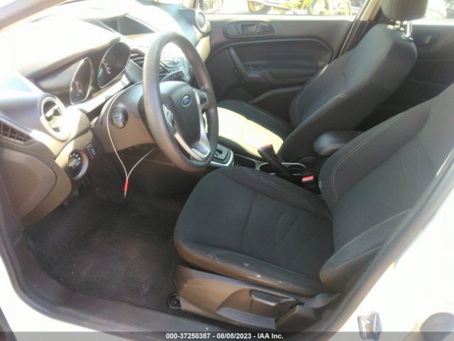 3FADP4BJ3HM119010 Ford FIESTA SE
