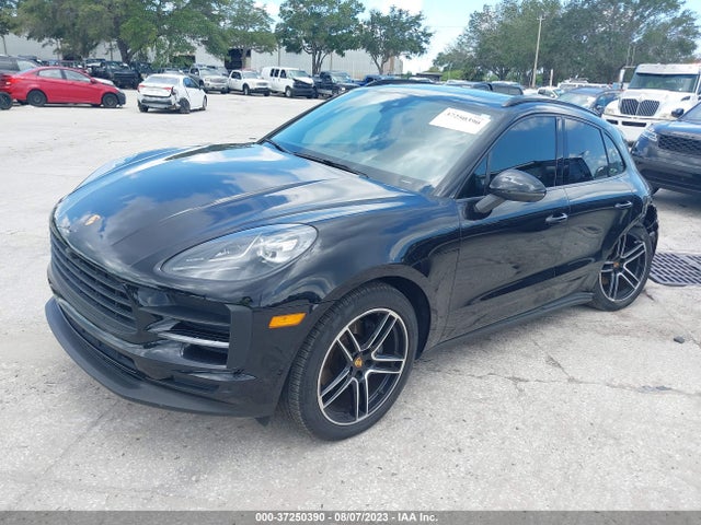 Porsche Macan 2020 WP1AA2A5XLLB10224 Image 2