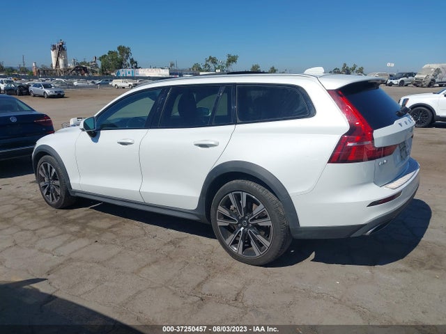 2021 Volvo V60, VIN: YV4102WK3M1072834