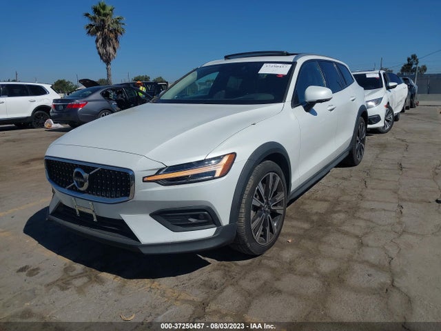 2021 Volvo V60, VIN: YV4102WK3M1072834