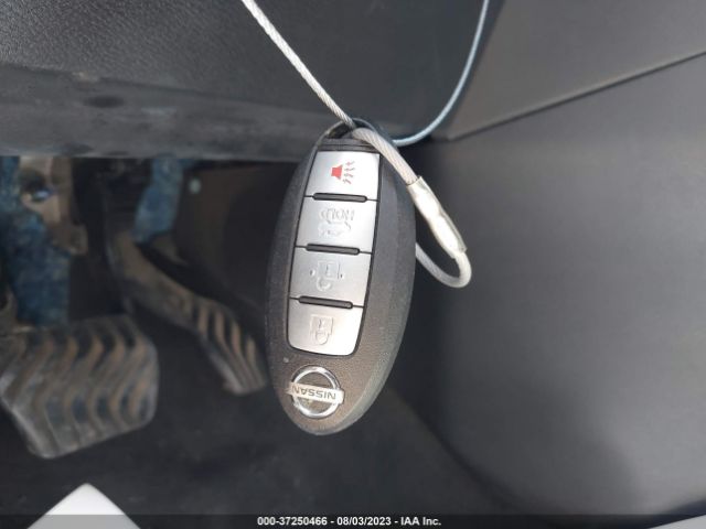 3N1CN8EV5ML817526 Nissan VERSA SV