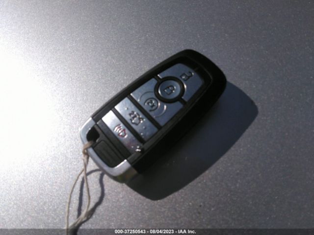 3FA6P0HD4HR227223 Ford FUSION SE