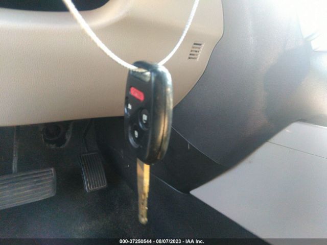 5FNYF3H25EB016759 Honda PILOT LX
