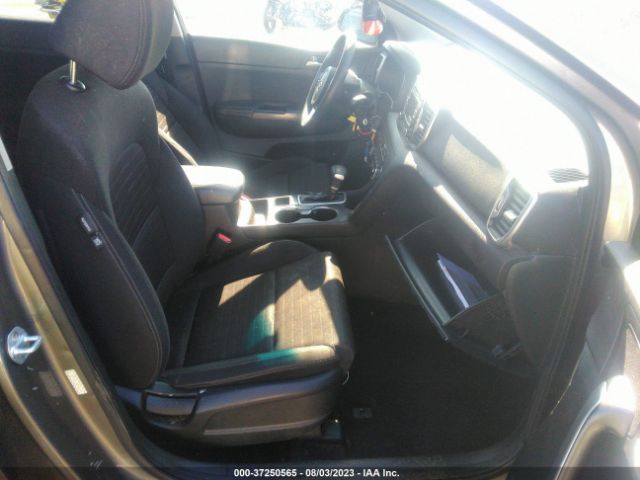 KNDPM3ACXJ7464158 KIA Sportage Lx