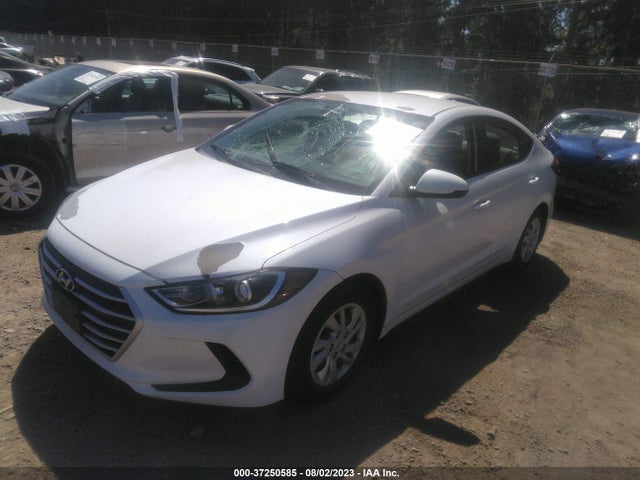 Hyundai ELANTRA SE 2017 5NPD74LF8HH154152 Image 2