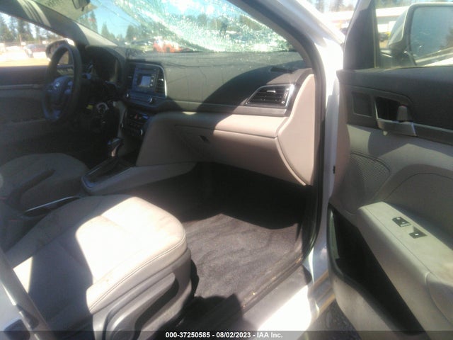 Hyundai ELANTRA SE 2017 5NPD74LF8HH154152 Image 11