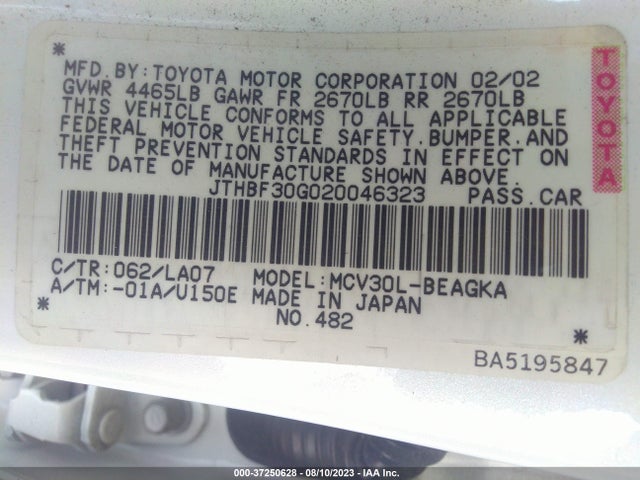 2002 LEXUS ES 300 VIN: JTHBF30G020046323