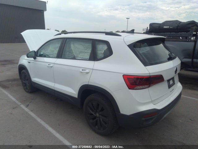 3VVDX7B21NM012605 Volkswagen TAOS S