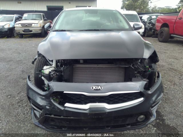 3KPF24ADXME390891 KIA Forte Lxs
