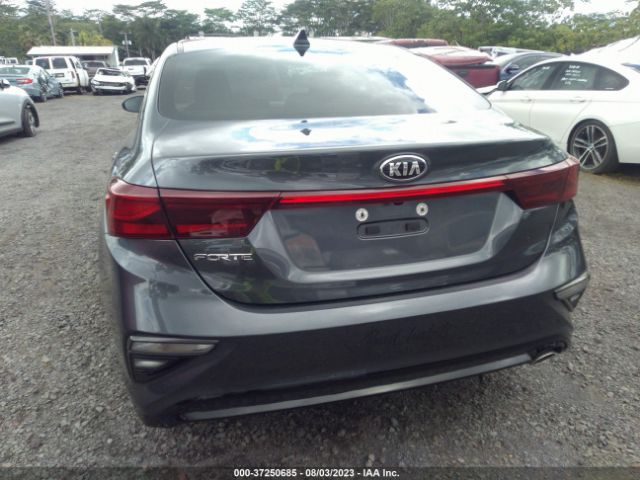 3KPF24ADXME390891 KIA Forte Lxs