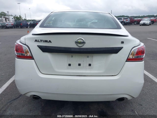Nissan Altima 2.5 S 2015 1N4AL3AP4FC274646 Image 16