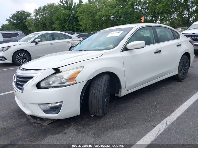 Nissan Altima 2.5 S 2015 1N4AL3AP4FC274646 Image 2