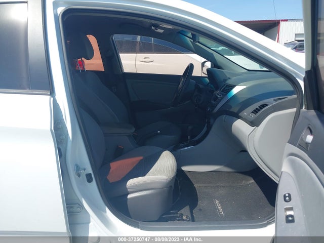Hyundai ACCENT SE 2016 KMHCT4AE3GU976231 Image 5