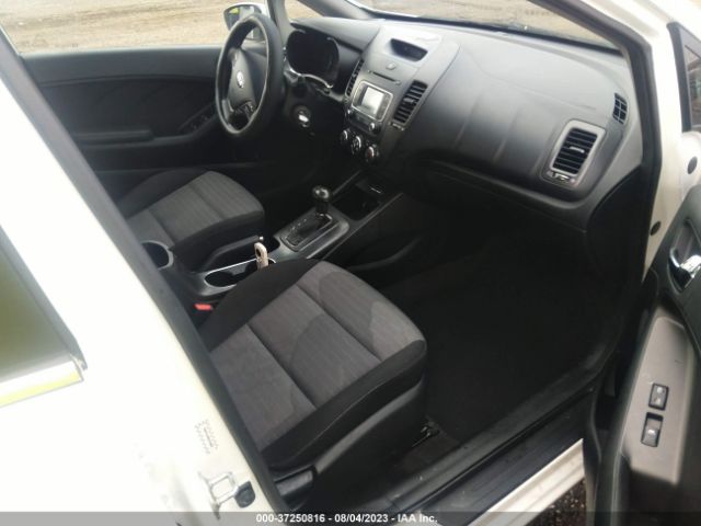 KNAFX4A86E5128090 KIA FORTE EX