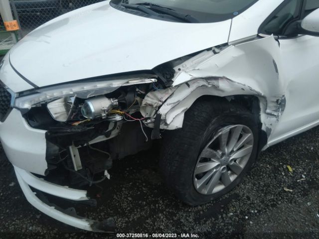KNAFX4A86E5128090 KIA FORTE EX