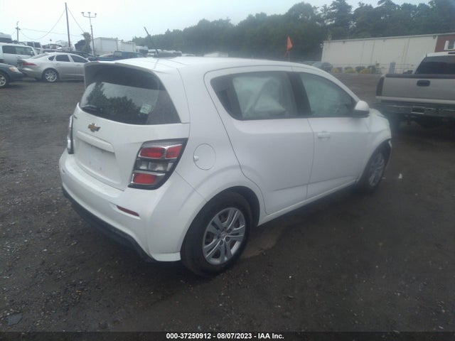 Chevrolet SONIC LT 2017 1G1JG6SG7H4153422 Image 4