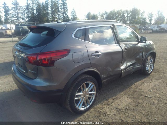 JN1BJ1CR6HW115980 Nissan Rogue Sport Sl