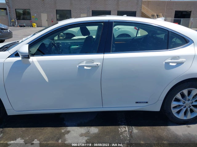 JTHBW1GG4F2099871 Lexus Es 300h Hybrid