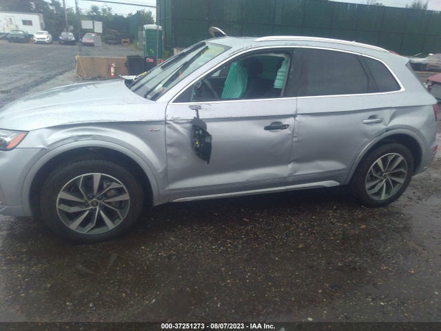 WA1EAAFY0N2083036 Audi Q5 S Line Premium Plus