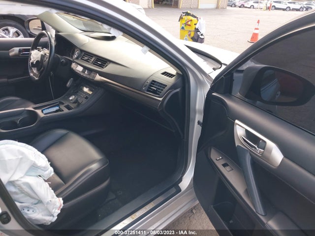 JTHKD5BH2F2225691 Lexus Ct 200h Hybrid