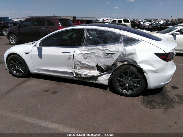 2018 Tesla 3, VIN: 5YJ3E1EA4JF035469