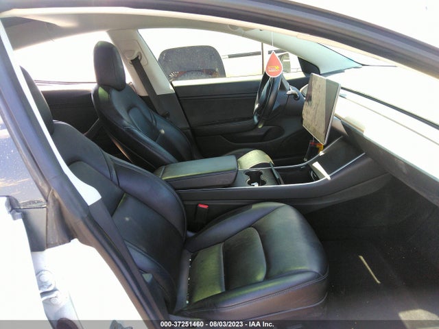 2018 Tesla 3, VIN: 5YJ3E1EA4JF035469