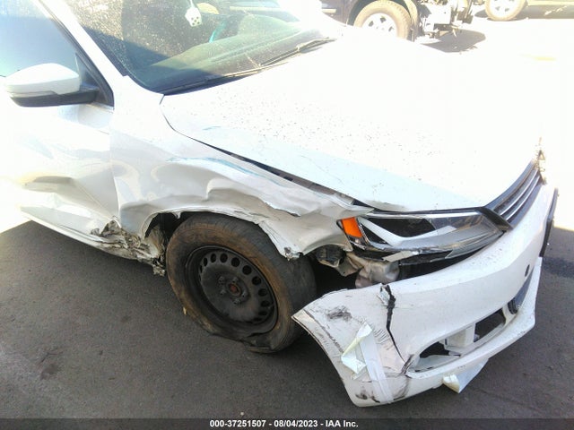 2013 VOLKSWAGEN JETTA SEDAN SE VIN: 3VWDP7AJ3DM207088