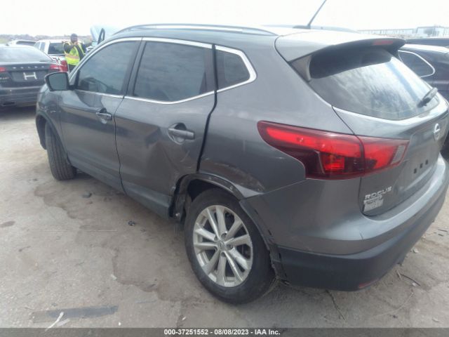 JN1BJ1CP9JW102855 Nissan Rogue Sport Sv
