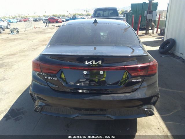 3KPF54AD1PE573446 KIA Forte Gt-line
