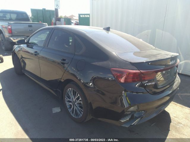 3KPF54AD1PE573446 KIA Forte Gt-line