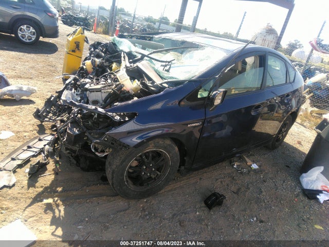Toyota Prius Four 2015 JTDKN3DU7F1902057 Image 2