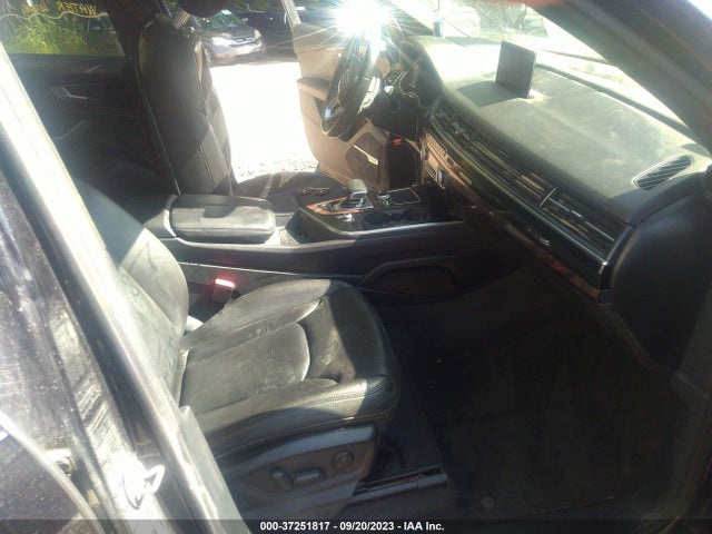 WA1VAAF76HD059176 Audi Q7 Prestige