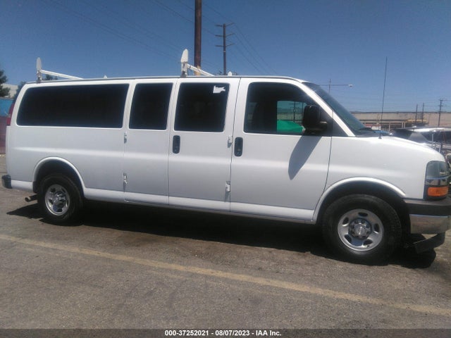 Chevrolet Express Passenger Lt 2017 1GAZGPFG7H1342463 Image 13