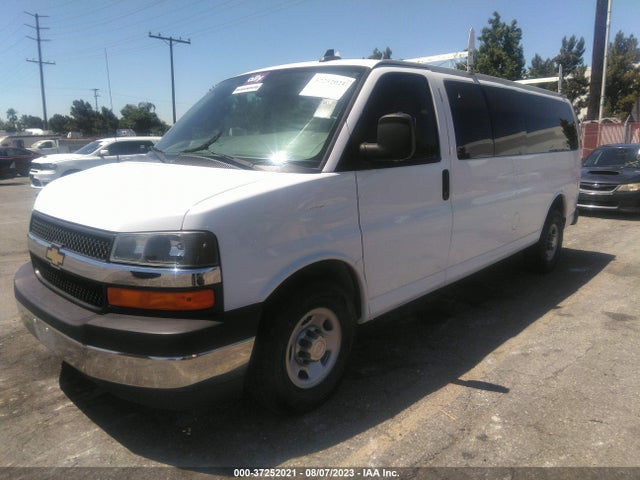 Chevrolet Express Passenger Lt 2017 1GAZGPFG7H1342463 Image 2