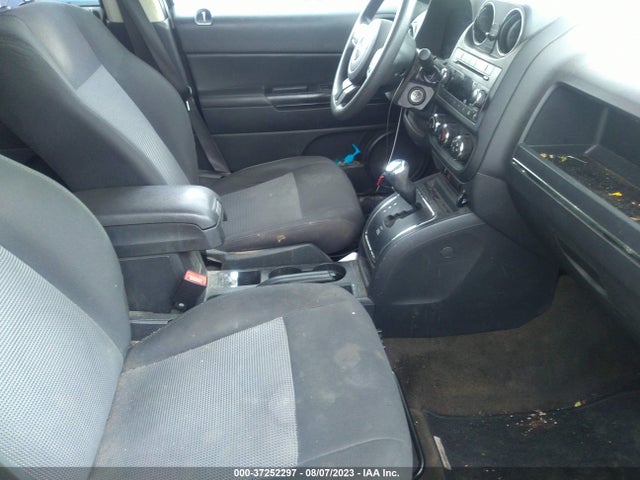 1C4NJRBB0FD412863 Jeep Patriot Altitude Edition